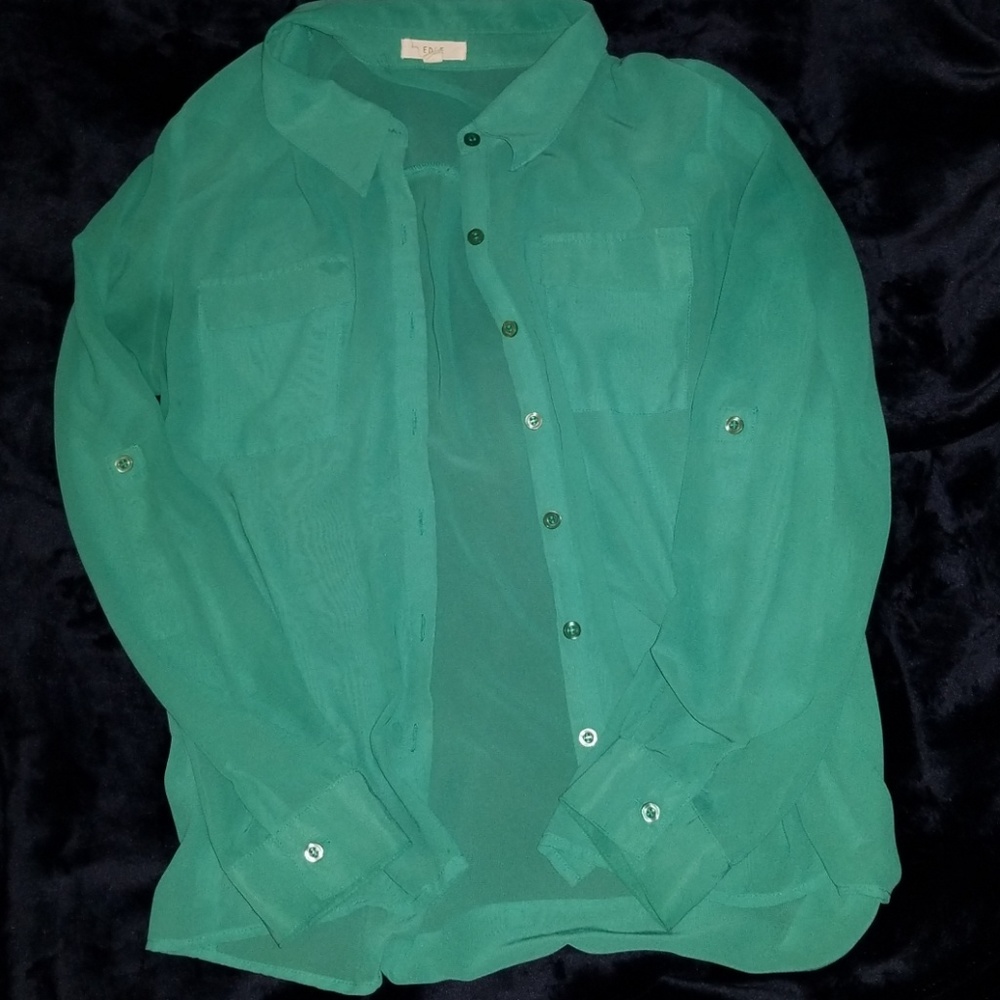 Sheer button up large edge blouse